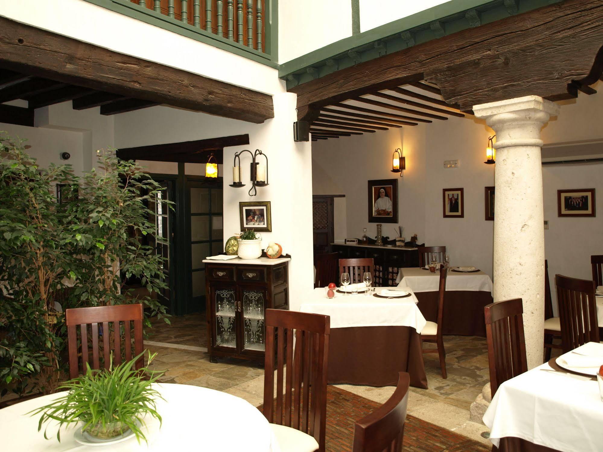 Hotel Spa La Casa Del Convento Chinchón Kültér fotó